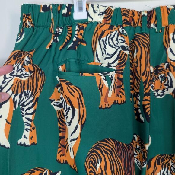 Lala Never Taking These Off Wide Leg Trousers in Tiger Tales Print, Size 3X - Picture 8 of 10